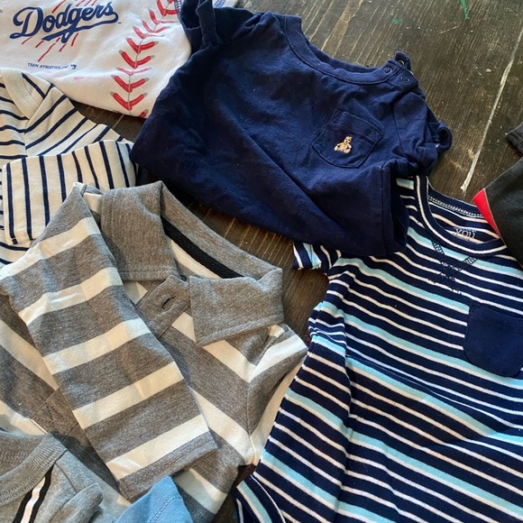 18 BABY BOY tops 💙❤️some long/shone short sleeve. 1/2 are NEW! Why pay full $$? - Picture 4 of 13